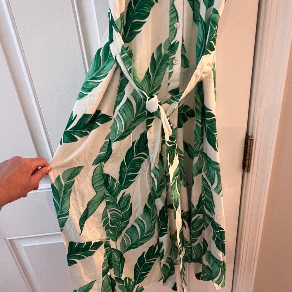 H&M Tropical Green Leaf Print Shirt Dress - Picture 3 of 5